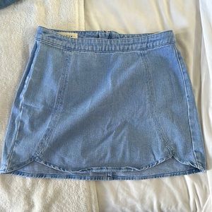 PacSun skirt size 28